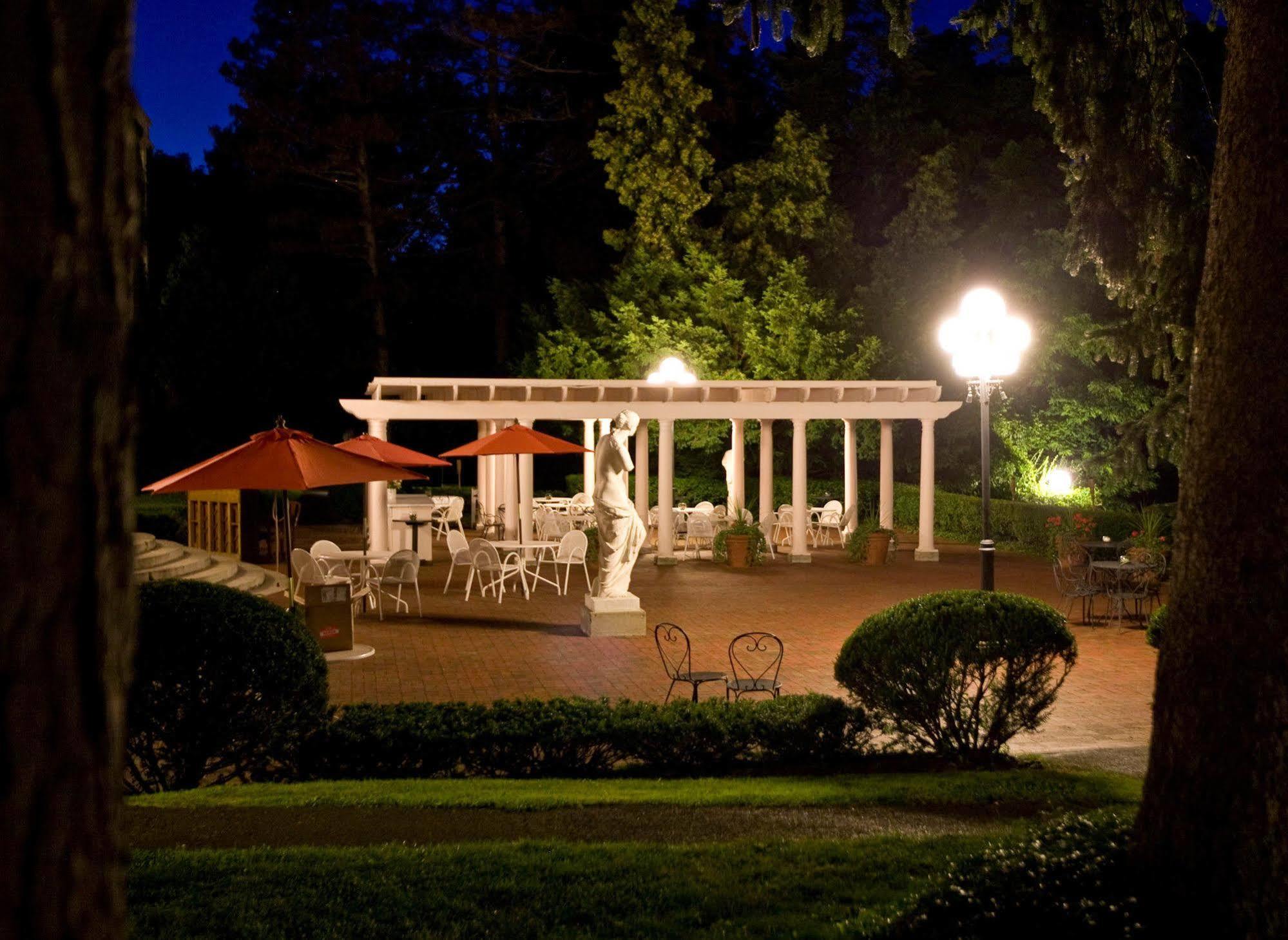Geneva On The Lake Boutique Resort Hotel Exterior foto