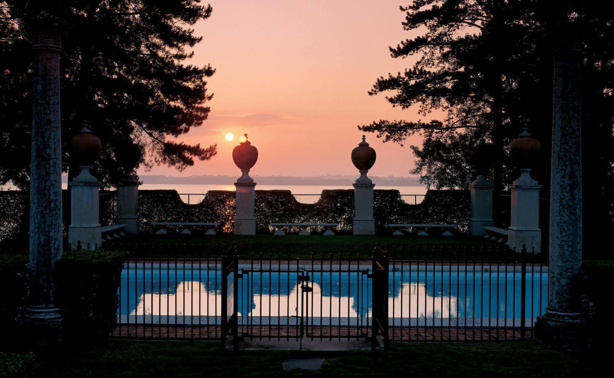 Geneva On The Lake Boutique Resort Hotel Exterior foto